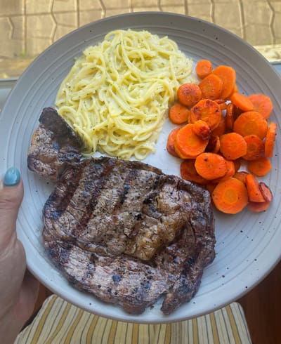 Grilled Sirloin and Honey Mustard Carrots