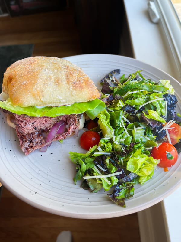 Steak Sandwich with Creamy Horseradish Sauce